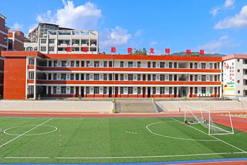 县委常委、宣传部部长蔡英殿深入下洋中学调研指导初三年级开学准备工作